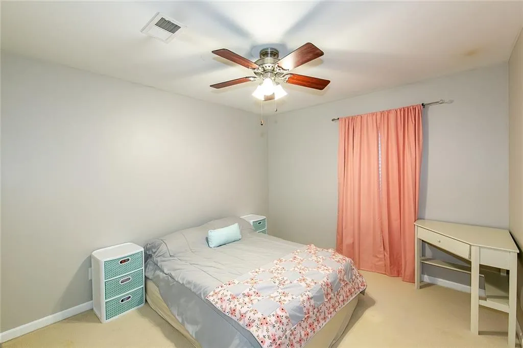 22 Huntington Place Drive, Sandy Springs, Georgia 30350, 3 Bedrooms Bedrooms, ,2 BathroomsBathrooms,Residential,Sold,22 Huntington Place Drive,6833366