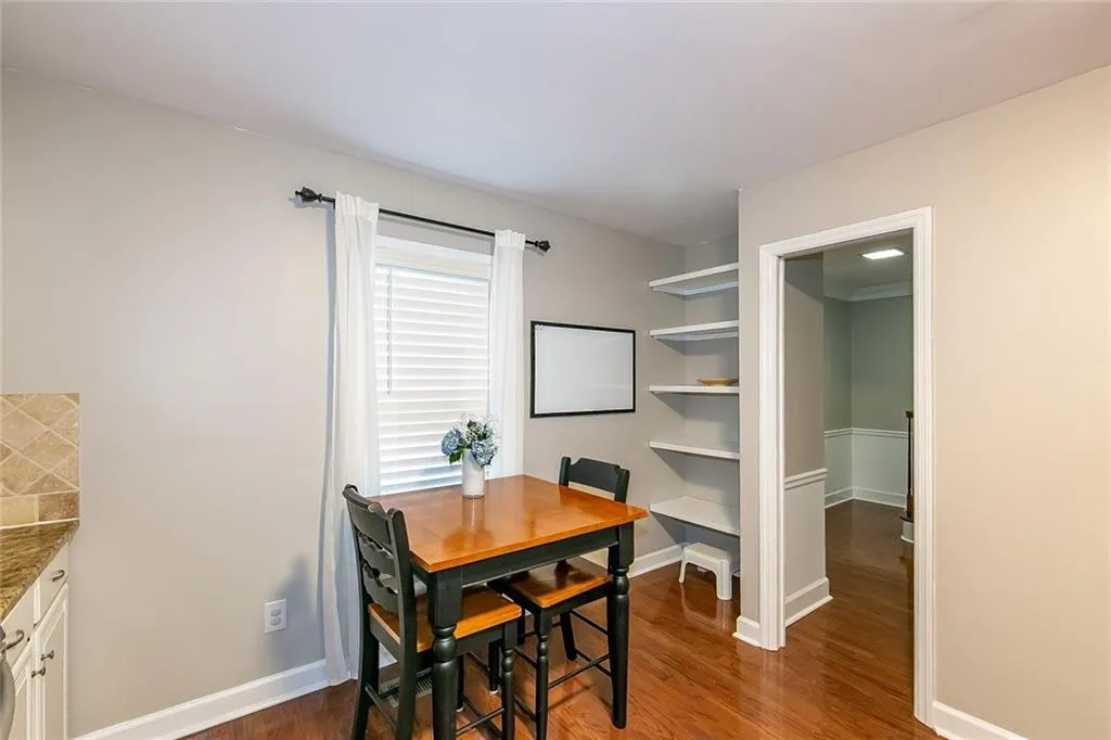 22 Huntington Place Drive, Sandy Springs, Georgia 30350, 3 Bedrooms Bedrooms, ,2 BathroomsBathrooms,Residential,Sold,22 Huntington Place Drive,6833366