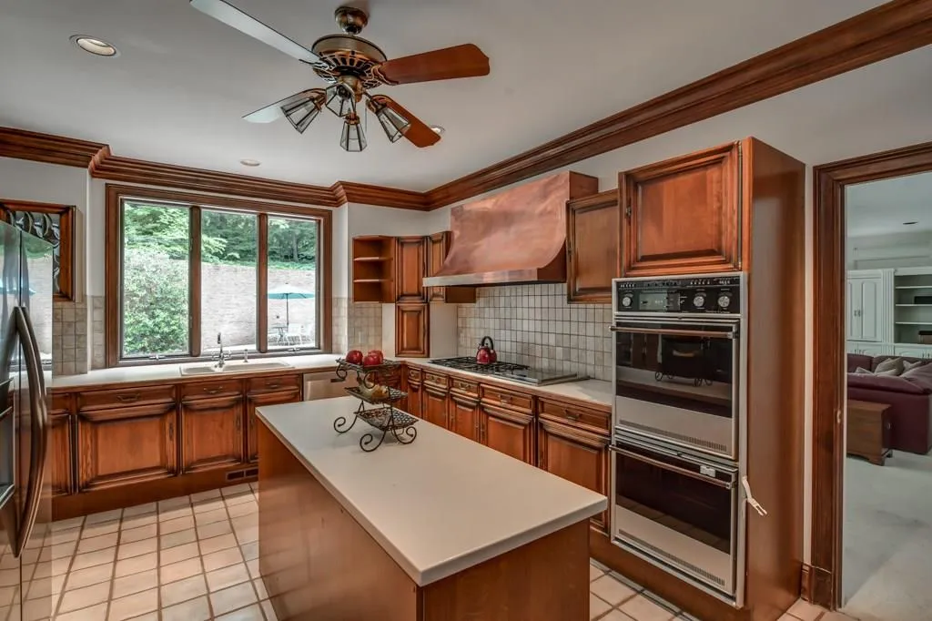 5520 Glen Errol Road, Sandy Springs, Georgia 30327, 4 Bedrooms Bedrooms, ,3 BathroomsBathrooms,Residential,Sold,5520 Glen Errol Road,6017589