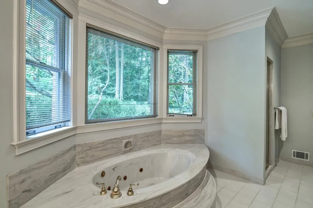5520 Glen Errol Road, Sandy Springs, Georgia 30327, 4 Bedrooms Bedrooms, ,3 BathroomsBathrooms,Residential,Sold,5520 Glen Errol Road,6017589