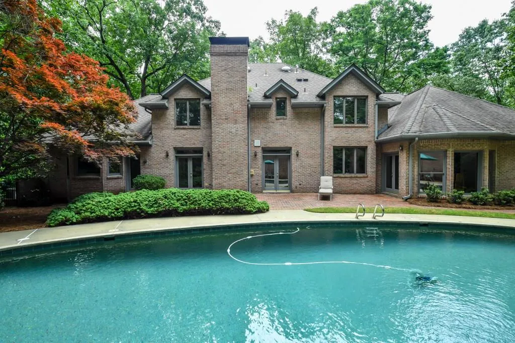 5520 Glen Errol Road, Sandy Springs, Georgia 30327, 4 Bedrooms Bedrooms, ,3 BathroomsBathrooms,Residential,Sold,5520 Glen Errol Road,6017589
