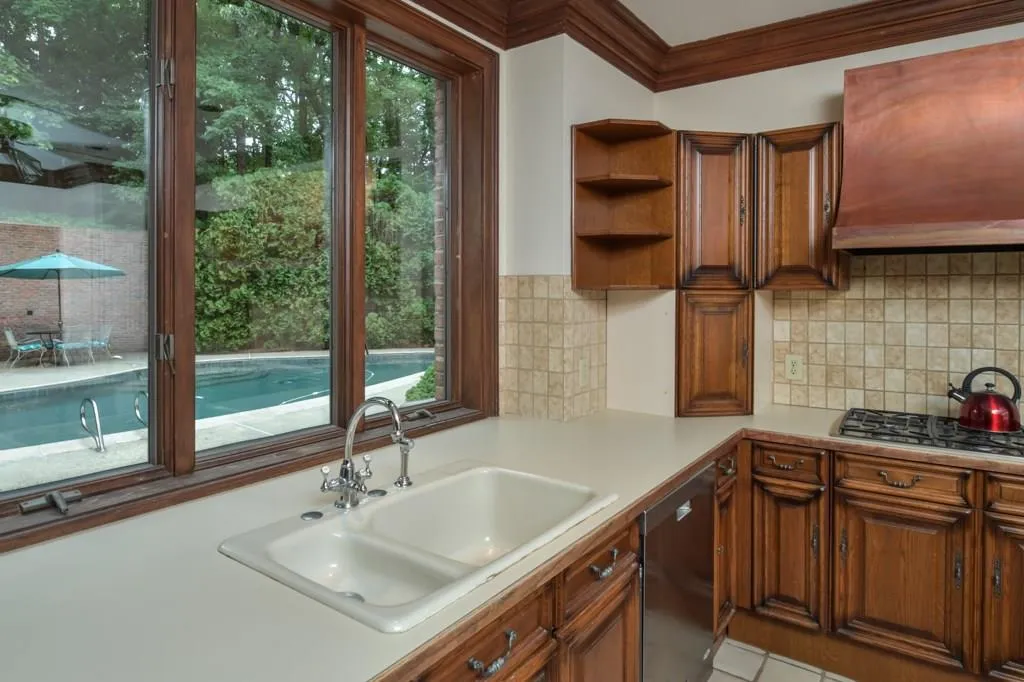 5520 Glen Errol Road, Sandy Springs, Georgia 30327, 4 Bedrooms Bedrooms, ,3 BathroomsBathrooms,Residential,Sold,5520 Glen Errol Road,6017589