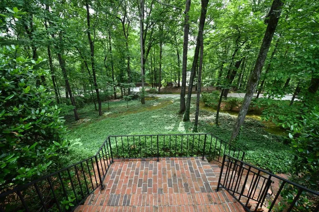 5520 Glen Errol Road, Sandy Springs, Georgia 30327, 4 Bedrooms Bedrooms, ,3 BathroomsBathrooms,Residential,Sold,5520 Glen Errol Road,6017589