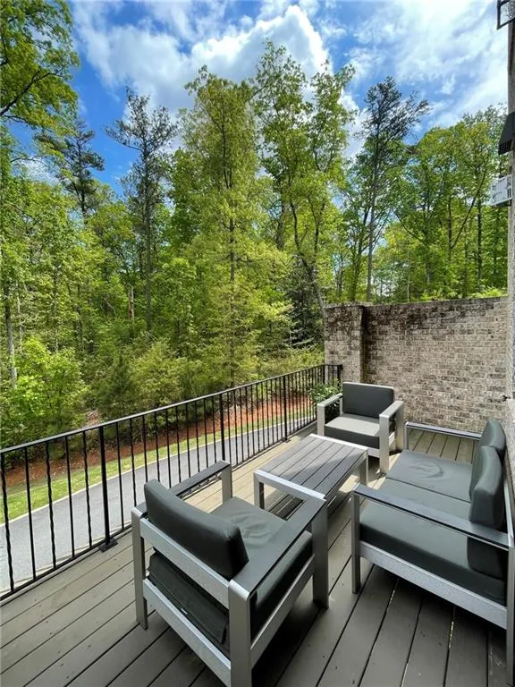 6747 Cadence Boulevard, Sandy Springs, Georgia 30328, 3 Bedrooms Bedrooms, ,3 BathroomsBathrooms,Residential,Sold,6747 Cadence Boulevard,7197446