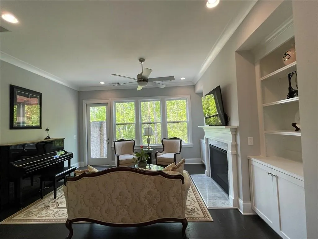 6747 Cadence Boulevard, Sandy Springs, Georgia 30328, 3 Bedrooms Bedrooms, ,3 BathroomsBathrooms,Residential,Sold,6747 Cadence Boulevard,7197446