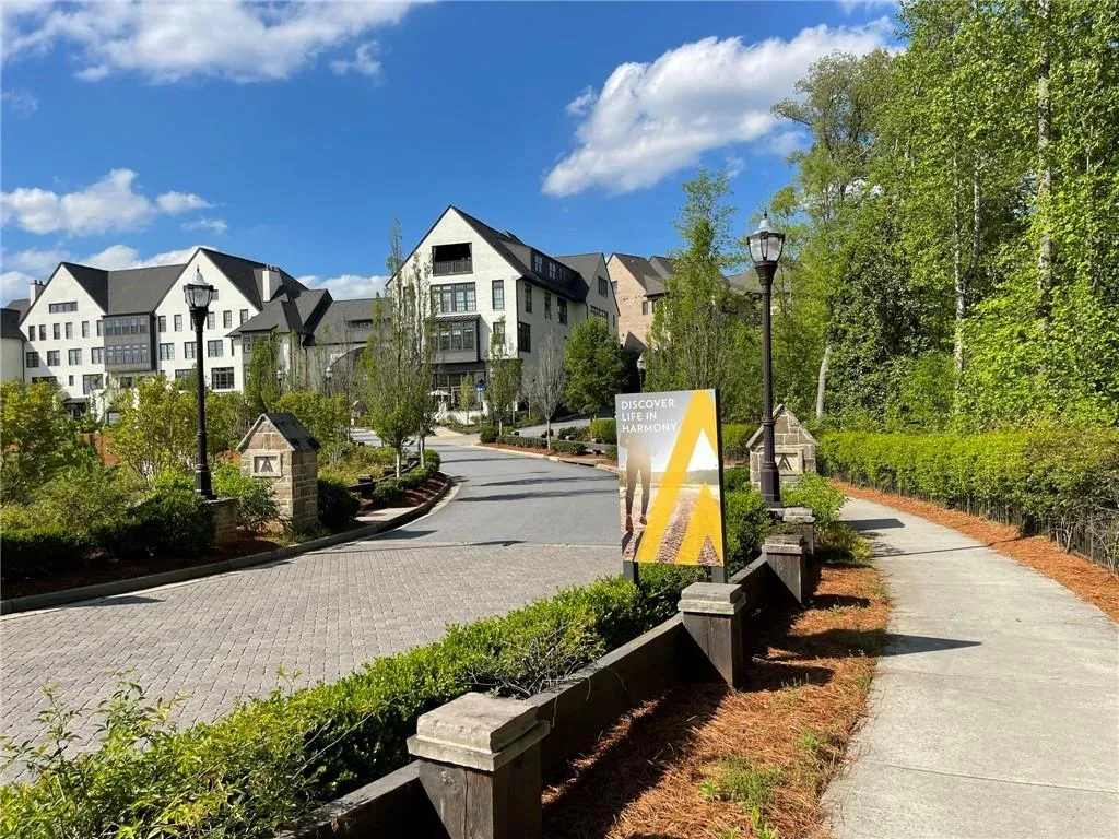 6747 Cadence Boulevard, Sandy Springs, Georgia 30328, 3 Bedrooms Bedrooms, ,3 BathroomsBathrooms,Residential,Sold,6747 Cadence Boulevard,7197446