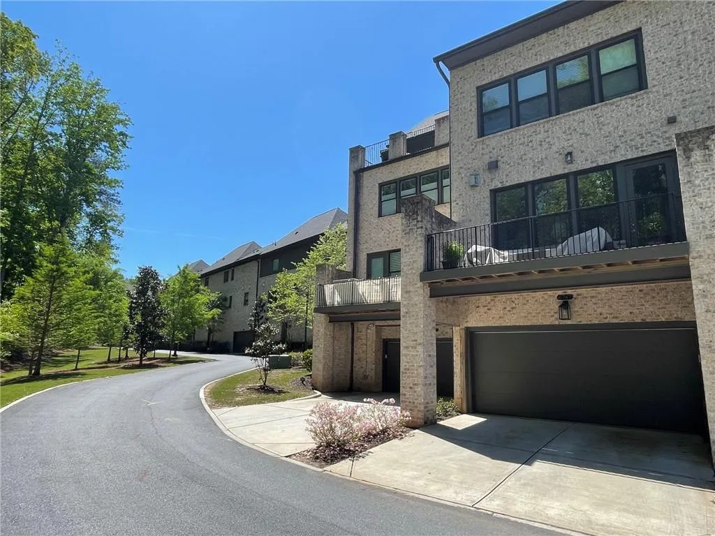 6747 Cadence Boulevard, Sandy Springs, Georgia 30328, 3 Bedrooms Bedrooms, ,3 BathroomsBathrooms,Residential,Sold,6747 Cadence Boulevard,7197446