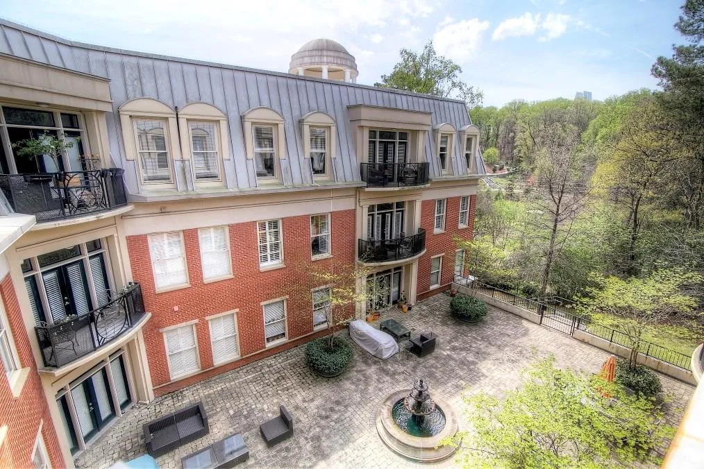 560 Dutch Valley Road Ne Unit 403, Atlanta, Georgia 30324, 2 Bedrooms Bedrooms, ,2 BathroomsBathrooms,Residential,Sold,560 Dutch Valley Road Ne Unit 403,5825135