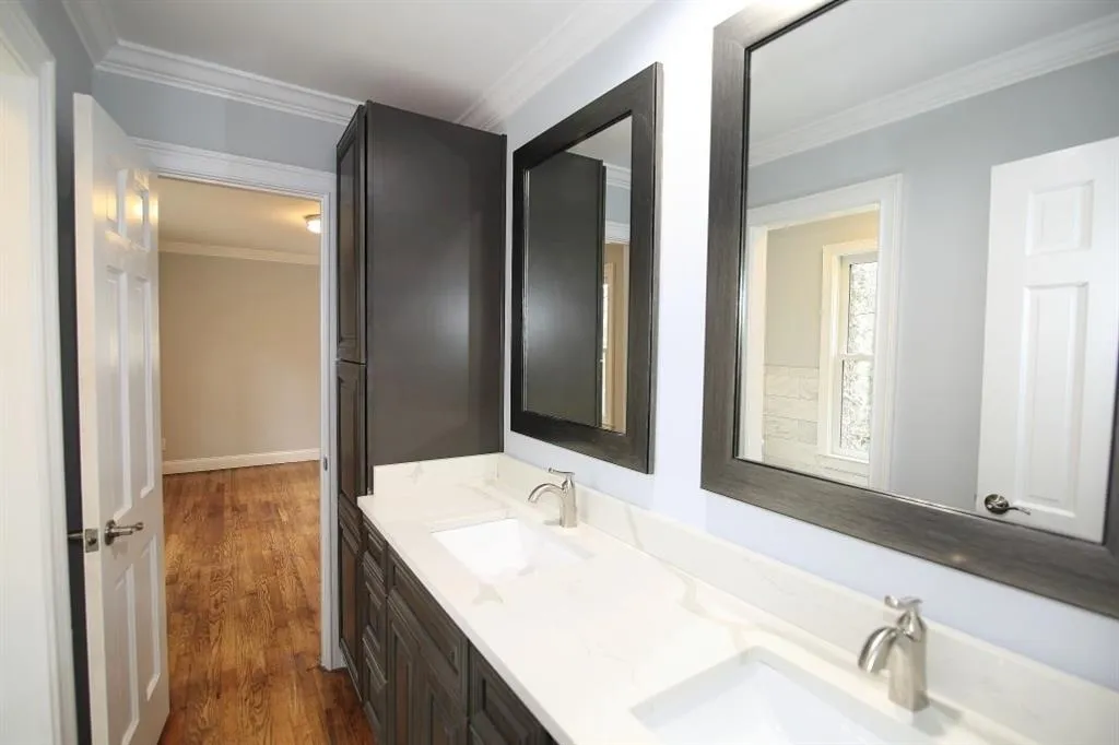 150 N Mill Road, Sandy Springs, Georgia 30328, 4 Bedrooms Bedrooms, ,3 BathroomsBathrooms,Residential,Sold,150 N Mill Road,5977954