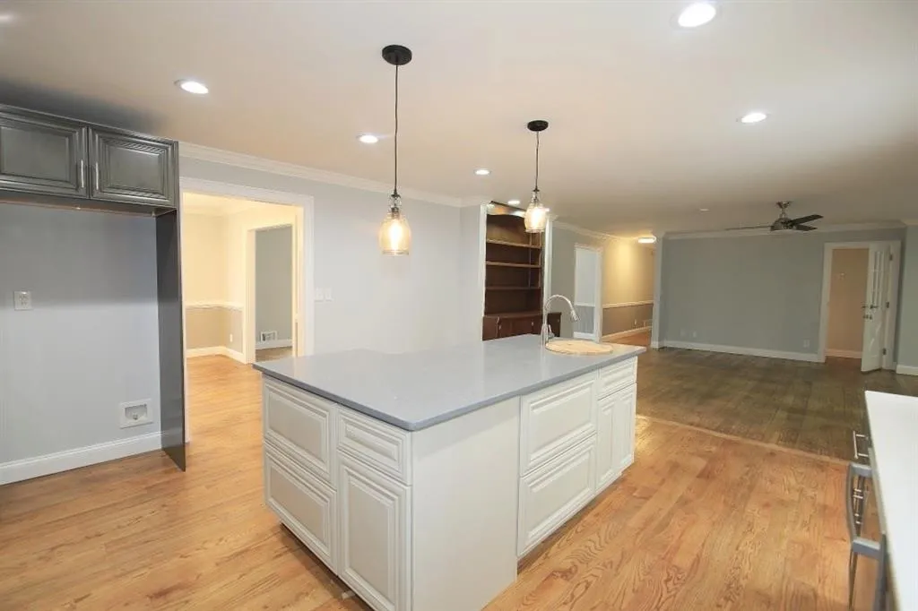 150 N Mill Road, Sandy Springs, Georgia 30328, 4 Bedrooms Bedrooms, ,3 BathroomsBathrooms,Residential,Sold,150 N Mill Road,5977954