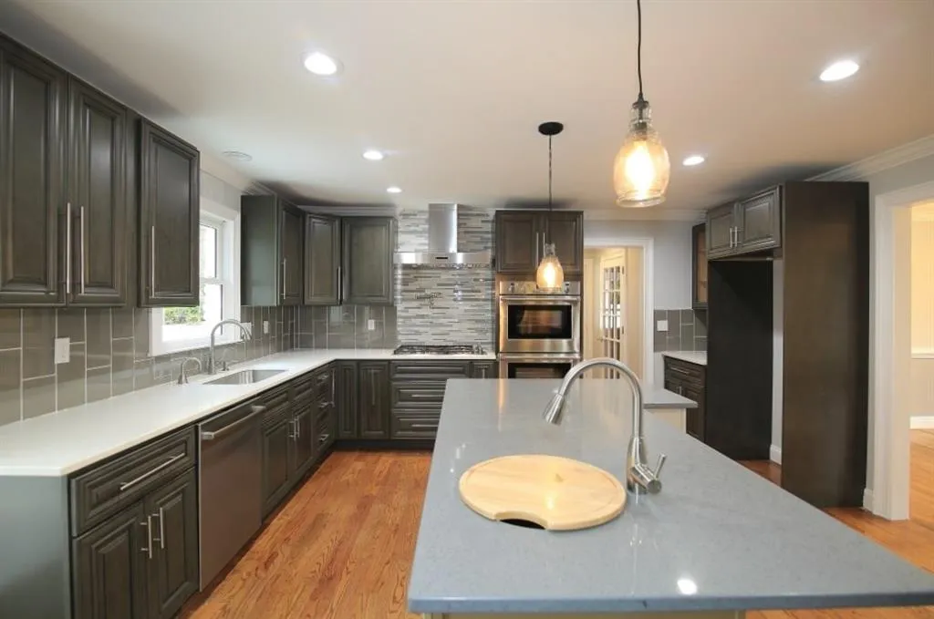 150 N Mill Road, Sandy Springs, Georgia 30328, 4 Bedrooms Bedrooms, ,3 BathroomsBathrooms,Residential,Sold,150 N Mill Road,5977954