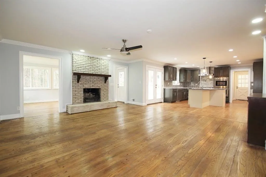 150 N Mill Road, Sandy Springs, Georgia 30328, 4 Bedrooms Bedrooms, ,3 BathroomsBathrooms,Residential,Sold,150 N Mill Road,5977954