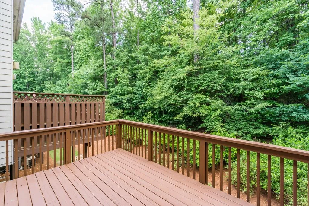 687 Coligny Court, Sandy Springs, Georgia 30350, 3 Bedrooms Bedrooms, ,3 BathroomsBathrooms,Residential,Sold,687 Coligny Court,6559596