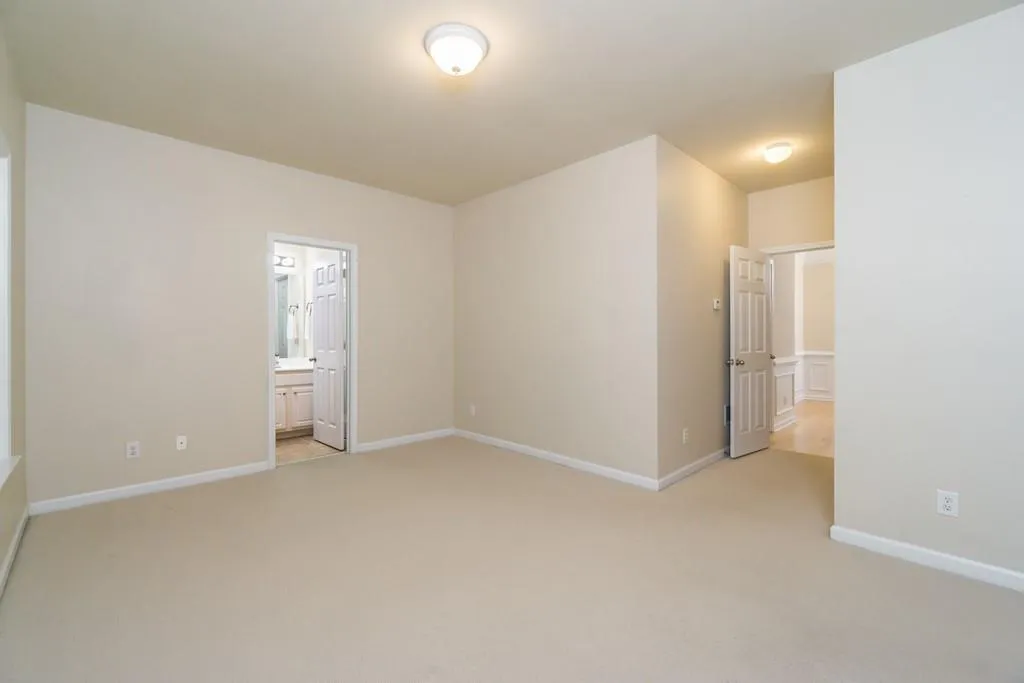 687 Coligny Court, Sandy Springs, Georgia 30350, 3 Bedrooms Bedrooms, ,3 BathroomsBathrooms,Residential,Sold,687 Coligny Court,6559596