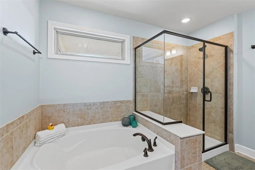 2545 Sibley Drive Ne, Atlanta, Georgia 30324, 3 Bedrooms Bedrooms, 0 ,3 BathroomsBathrooms,Residential,For Sale,2545 Sibley Drive Ne,7705902