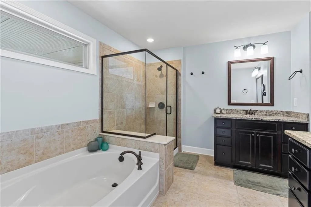 2545 Sibley Drive Ne, Atlanta, Georgia 30324, 3 Bedrooms Bedrooms, 0 ,3 BathroomsBathrooms,Residential,For Sale,2545 Sibley Drive Ne,7705902