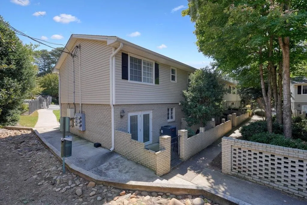 6940 Roswell Road Unit 25e, Atlanta, Georgia 30328, 1 Bedroom Bedrooms, ,1 BathroomBathrooms,Residential,Sold,6940 Roswell Road Unit 25e,7111701