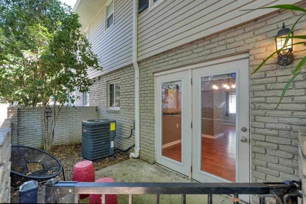 6940 Roswell Road Unit 25e, Atlanta, Georgia 30328, 1 Bedroom Bedrooms, ,1 BathroomBathrooms,Residential,Sold,6940 Roswell Road Unit 25e,7111701