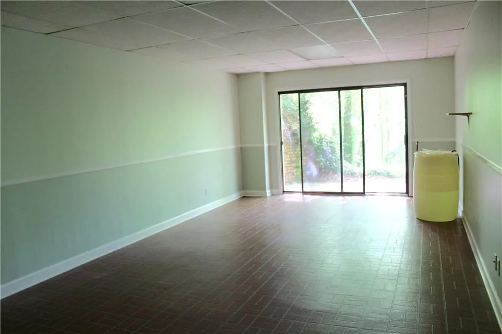 34 River Park Drive, Sandy Springs, Georgia 30328, 5 Bedrooms Bedrooms, ,3 BathroomsBathrooms,Residential,Sold,34 River Park Drive,5682745