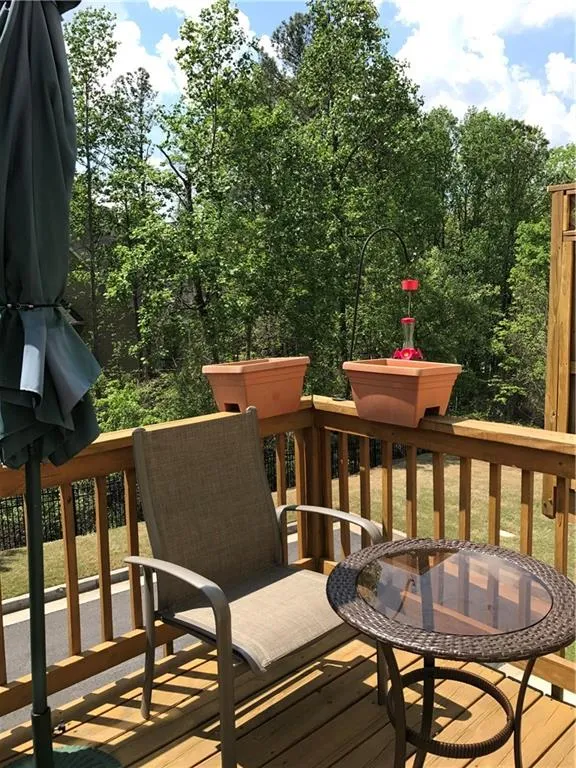 7215 Highland Bluff, Sandy Springs, Georgia 30328, 3 Bedrooms Bedrooms, ,3 BathroomsBathrooms,Residential,Sold,7215 Highland Bluff,5832121