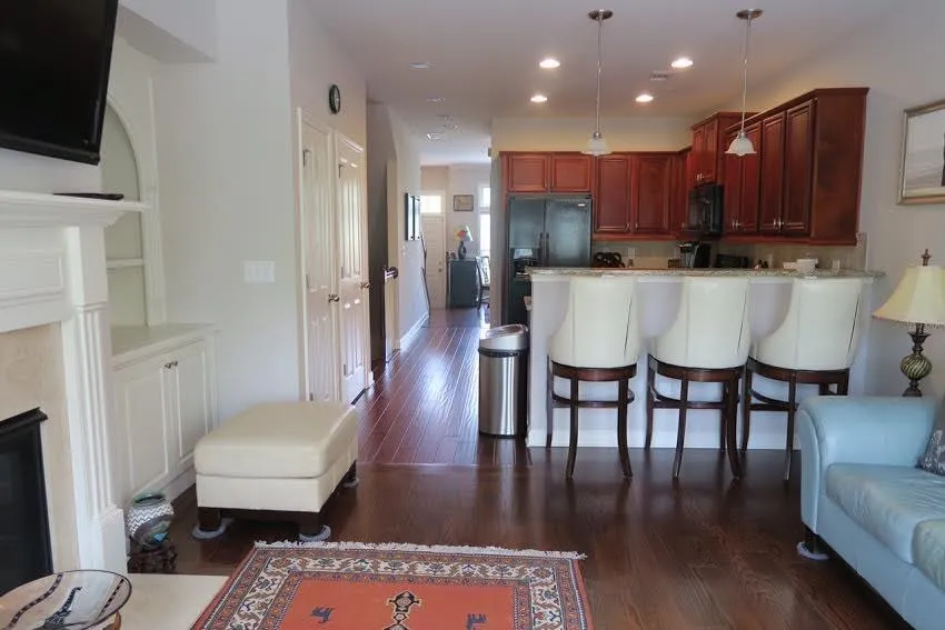 7215 Highland Bluff, Sandy Springs, Georgia 30328, 3 Bedrooms Bedrooms, ,3 BathroomsBathrooms,Residential,Sold,7215 Highland Bluff,5832121