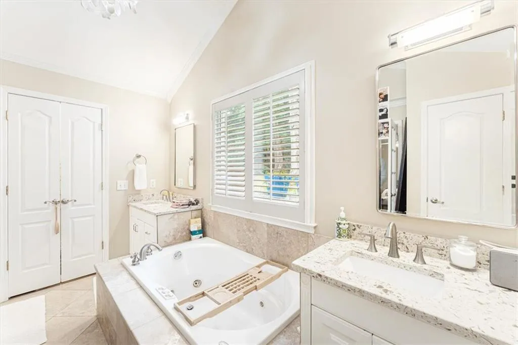 2838 N Thompson Road Ne, Atlanta, Georgia 30319, 3 Bedrooms Bedrooms, 0 ,2 BathroomsBathrooms,Residential,For Sale,2838 N Thompson Road Ne,7849968