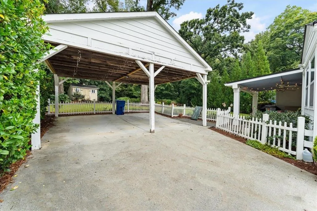 2838 N Thompson Road Ne, Atlanta, Georgia 30319, 3 Bedrooms Bedrooms, 0 ,2 BathroomsBathrooms,Residential,For Sale,2838 N Thompson Road Ne,7849968