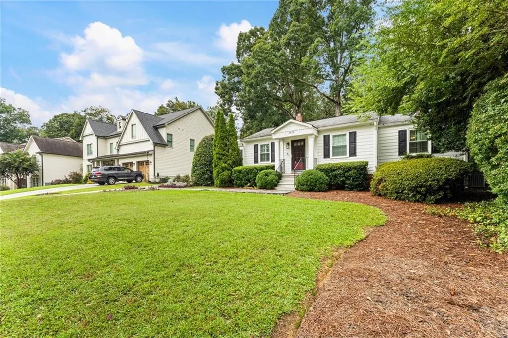 2838 N Thompson Road Ne, Atlanta, Georgia 30319, 3 Bedrooms Bedrooms, 0 ,2 BathroomsBathrooms,Residential,For Sale,2838 N Thompson Road Ne,7849968