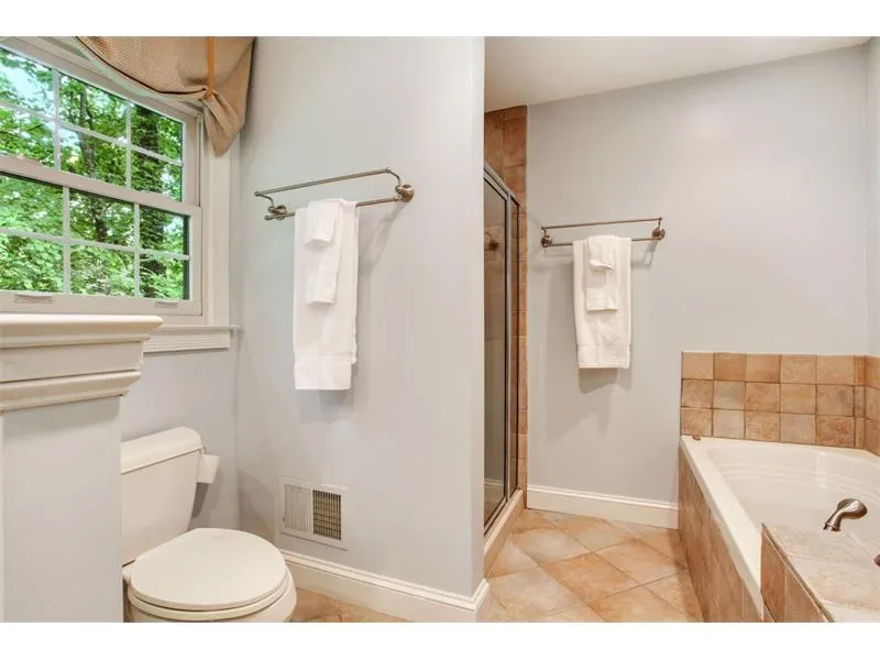 200 Old College Way, Sandy Springs, Georgia 30328, 5 Bedrooms Bedrooms, ,3 BathroomsBathrooms,Residential,Sold,200 Old College Way,5868261