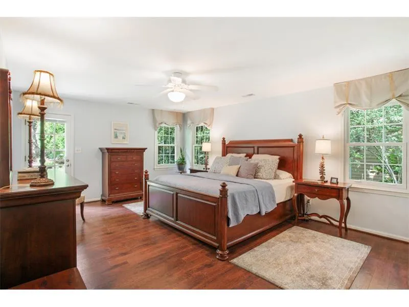 200 Old College Way, Sandy Springs, Georgia 30328, 5 Bedrooms Bedrooms, ,3 BathroomsBathrooms,Residential,Sold,200 Old College Way,5868261
