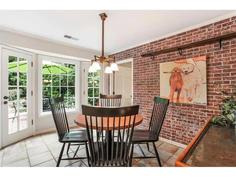 200 Old College Way, Sandy Springs, Georgia 30328, 5 Bedrooms Bedrooms, ,3 BathroomsBathrooms,Residential,Sold,200 Old College Way,5868261