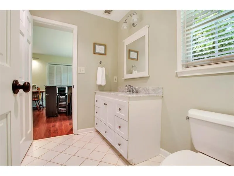 200 Old College Way, Sandy Springs, Georgia 30328, 5 Bedrooms Bedrooms, ,3 BathroomsBathrooms,Residential,Sold,200 Old College Way,5868261