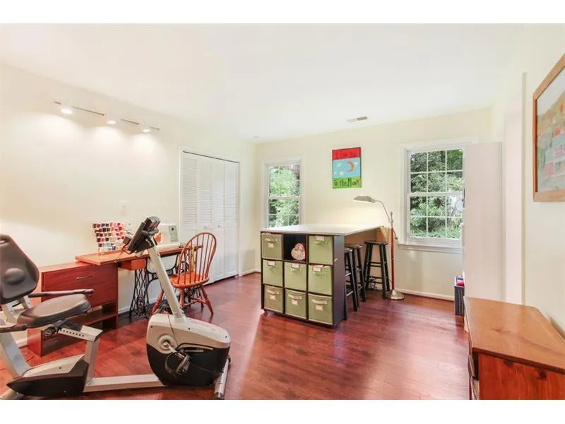 200 Old College Way, Sandy Springs, Georgia 30328, 5 Bedrooms Bedrooms, ,3 BathroomsBathrooms,Residential,Sold,200 Old College Way,5868261