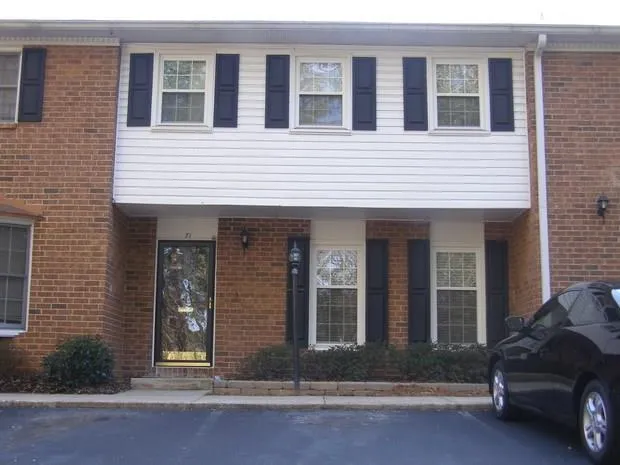 6520 Roswell Road Unit 71, Atlanta, Georgia 30328, 3 Bedrooms Bedrooms, ,2 BathroomsBathrooms,Residential,Sold,6520 Roswell Road Unit 71,6519982