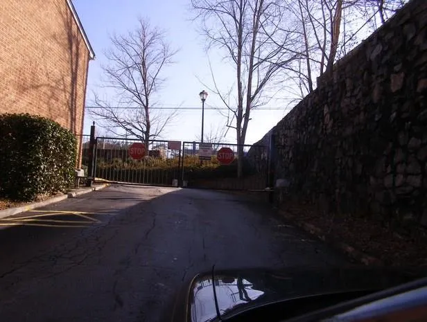 6520 Roswell Road Unit 71, Atlanta, Georgia 30328, 3 Bedrooms Bedrooms, ,2 BathroomsBathrooms,Residential,Sold,6520 Roswell Road Unit 71,6519982