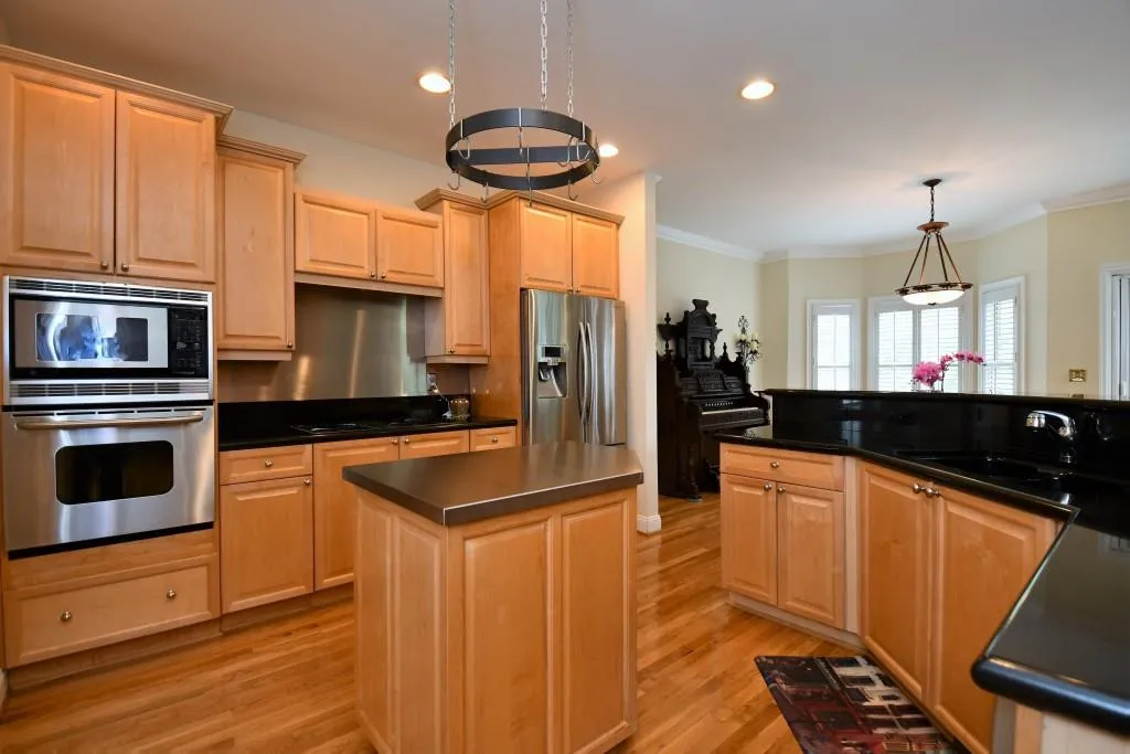 117 Brickstone Drive, Sandy Springs, Georgia 30339, 4 Bedrooms Bedrooms, ,3 BathroomsBathrooms,Residential,Sold,117 Brickstone Drive,5902351