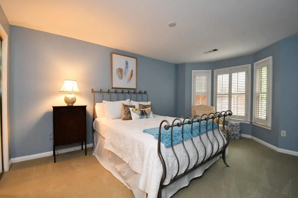 117 Brickstone Drive, Sandy Springs, Georgia 30339, 4 Bedrooms Bedrooms, ,3 BathroomsBathrooms,Residential,Sold,117 Brickstone Drive,5902351