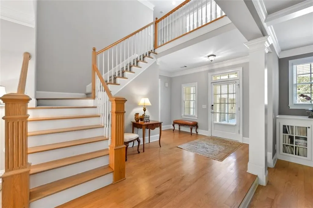 730 Hunting View Point, Atlanta, Georgia 30328, 4 Bedrooms Bedrooms, ,3 BathroomsBathrooms,Residential,Sold,730 Hunting View Point,6900036