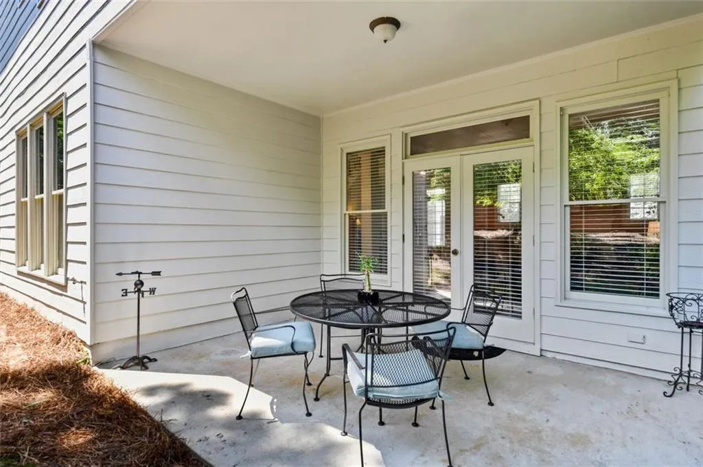730 Hunting View Point, Atlanta, Georgia 30328, 4 Bedrooms Bedrooms, ,3 BathroomsBathrooms,Residential,Sold,730 Hunting View Point,6900036