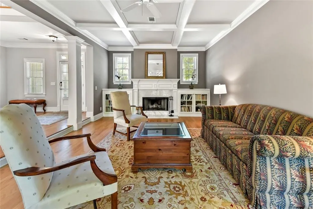 730 Hunting View Point, Atlanta, Georgia 30328, 4 Bedrooms Bedrooms, ,3 BathroomsBathrooms,Residential,Sold,730 Hunting View Point,6900036
