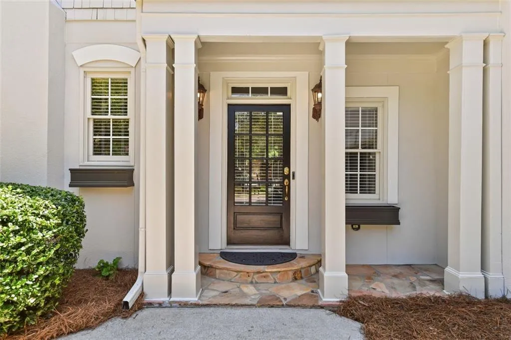 730 Hunting View Point, Atlanta, Georgia 30328, 4 Bedrooms Bedrooms, ,3 BathroomsBathrooms,Residential,Sold,730 Hunting View Point,6900036