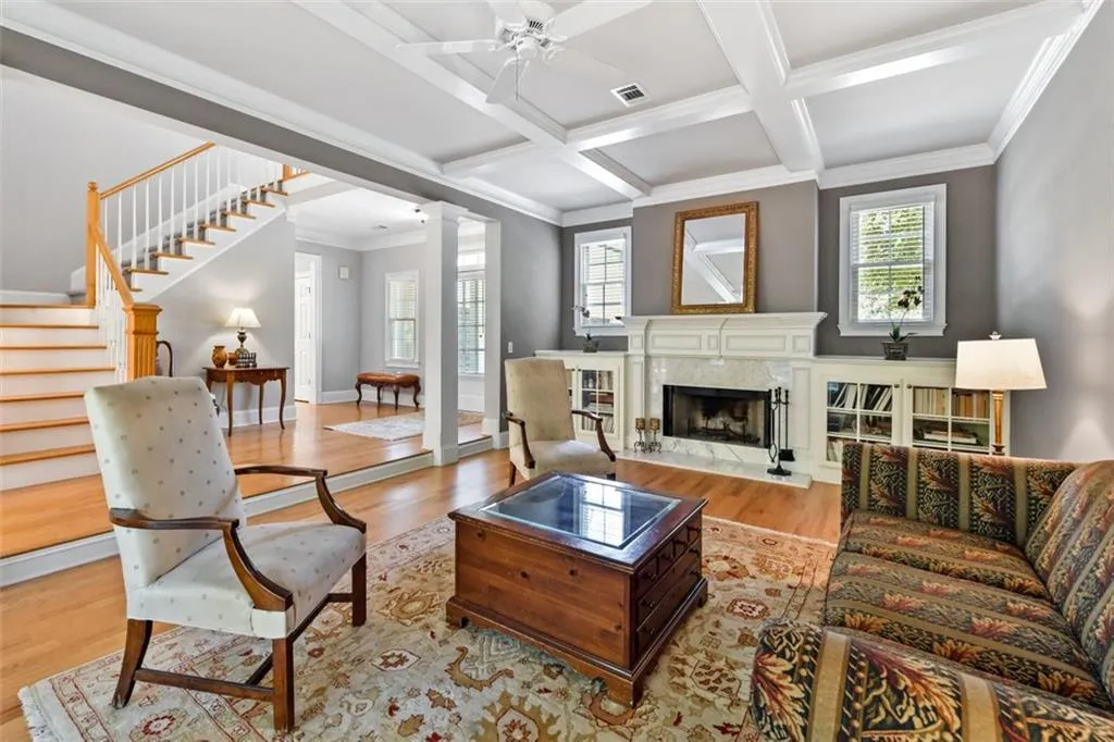 730 Hunting View Point, Atlanta, Georgia 30328, 4 Bedrooms Bedrooms, ,3 BathroomsBathrooms,Residential,Sold,730 Hunting View Point,6900036