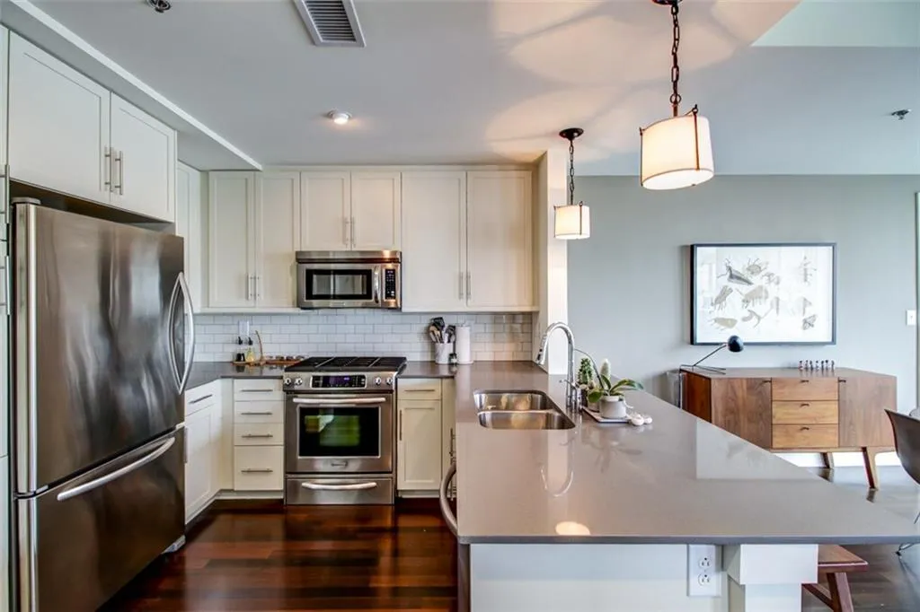 1100 Howell Mill Road Nw Unit 617, Atlanta, Georgia 30318, 2 Bedrooms Bedrooms, ,2 BathroomsBathrooms,Residential,Sold,1100 Howell Mill Road Nw Unit 617,5736869