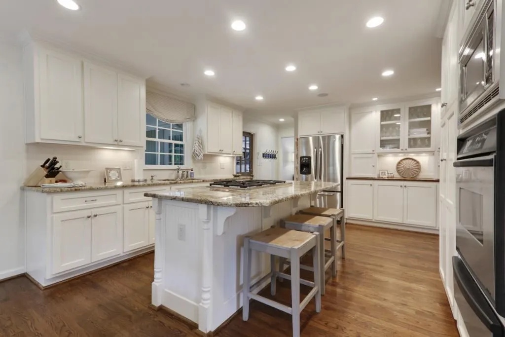 4750 Brinkley Lane, Atlanta, Georgia 30342, 3 Bedrooms Bedrooms, ,2 BathroomsBathrooms,Residential,Sold,4750 Brinkley Lane,6593093