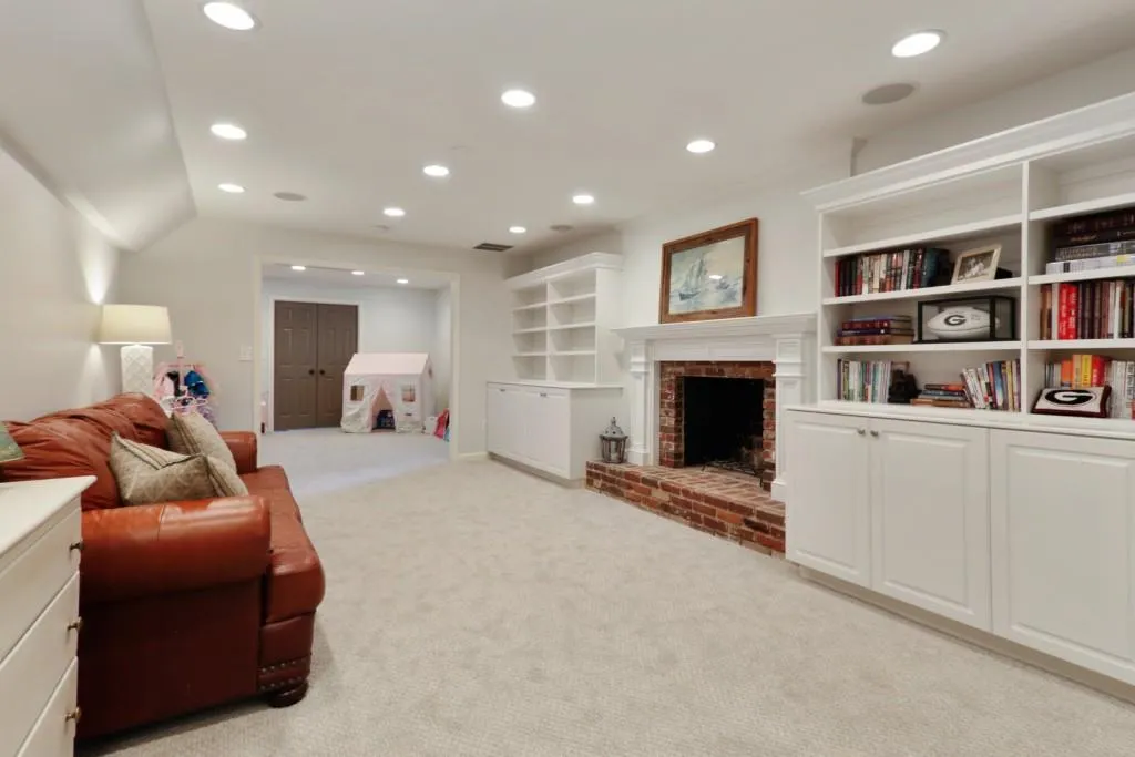 4750 Brinkley Lane, Atlanta, Georgia 30342, 3 Bedrooms Bedrooms, ,2 BathroomsBathrooms,Residential,Sold,4750 Brinkley Lane,6593093