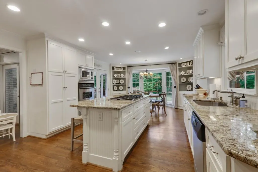 4750 Brinkley Lane, Atlanta, Georgia 30342, 3 Bedrooms Bedrooms, ,2 BathroomsBathrooms,Residential,Sold,4750 Brinkley Lane,6593093