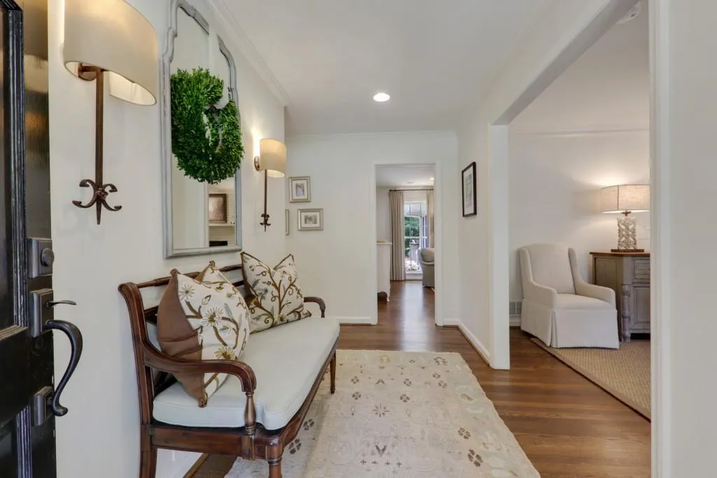 4750 Brinkley Lane, Atlanta, Georgia 30342, 3 Bedrooms Bedrooms, ,2 BathroomsBathrooms,Residential,Sold,4750 Brinkley Lane,6593093