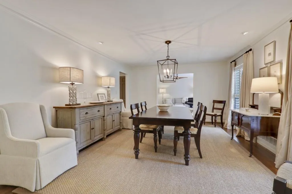 4750 Brinkley Lane, Atlanta, Georgia 30342, 3 Bedrooms Bedrooms, ,2 BathroomsBathrooms,Residential,Sold,4750 Brinkley Lane,6593093