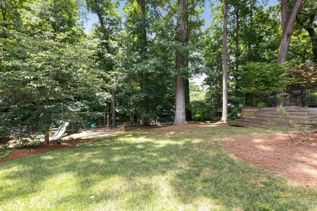 4750 Brinkley Lane, Atlanta, Georgia 30342, 3 Bedrooms Bedrooms, ,2 BathroomsBathrooms,Residential,Sold,4750 Brinkley Lane,6593093