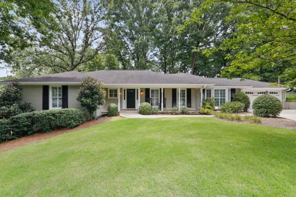4750 Brinkley Lane, Atlanta, Georgia 30342, 3 Bedrooms Bedrooms, ,2 BathroomsBathrooms,Residential,Sold,4750 Brinkley Lane,6593093